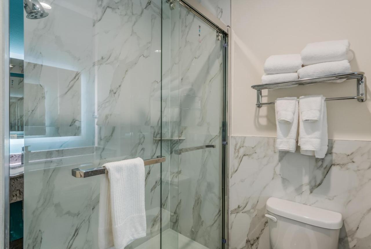 Americas Best Value Inn & Suites كاتي المظهر الخارجي الصورة