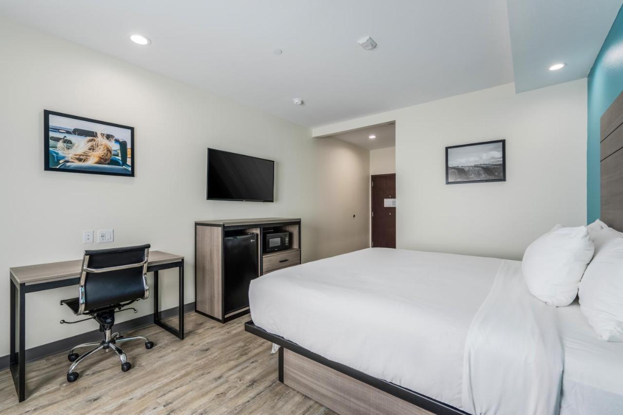 Americas Best Value Inn & Suites كاتي المظهر الخارجي الصورة