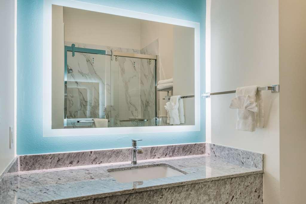 Americas Best Value Inn & Suites كاتي المظهر الخارجي الصورة